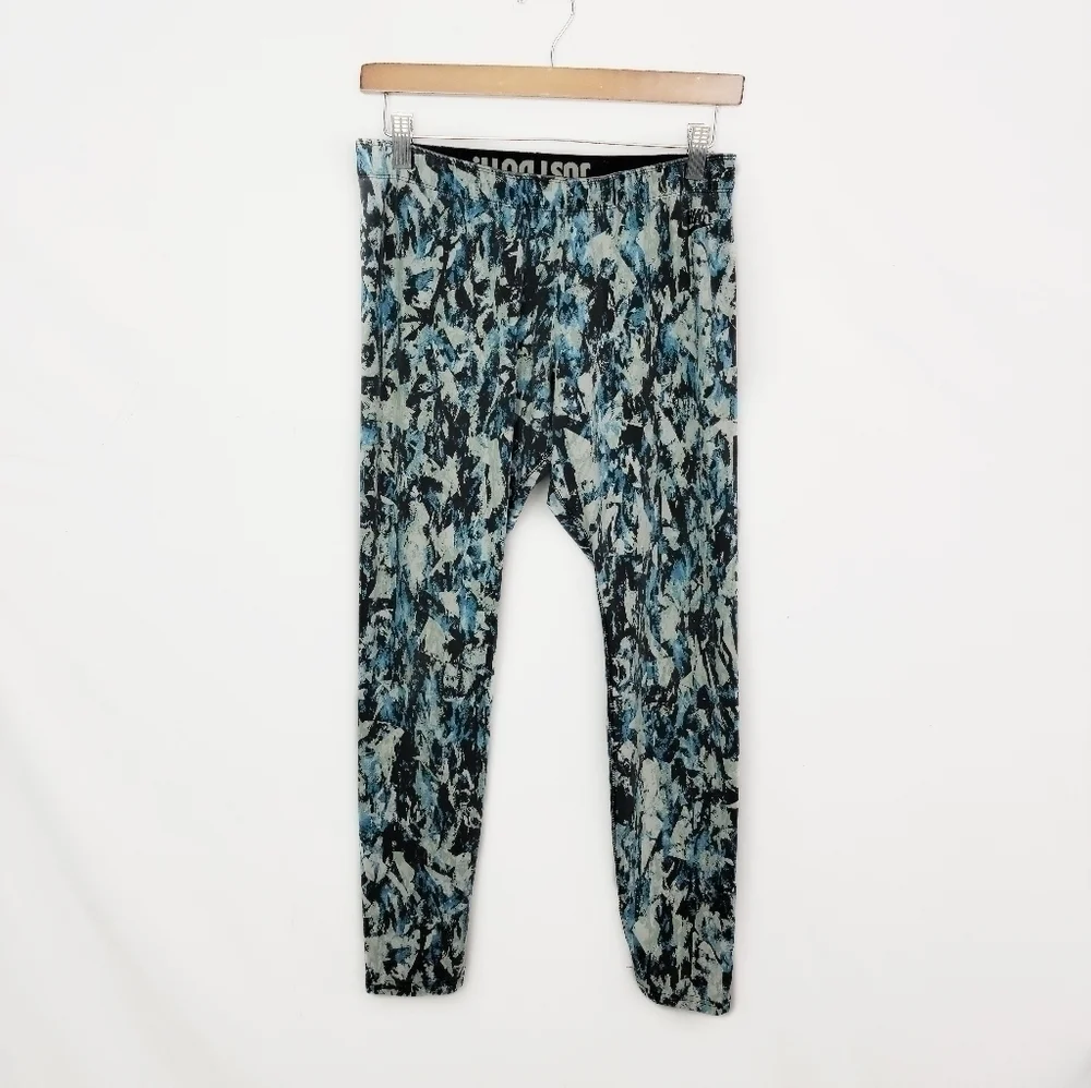 Women's Large Nike leggings